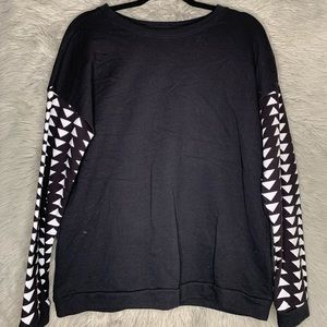 - Forever 21 Oversized sweatshirt